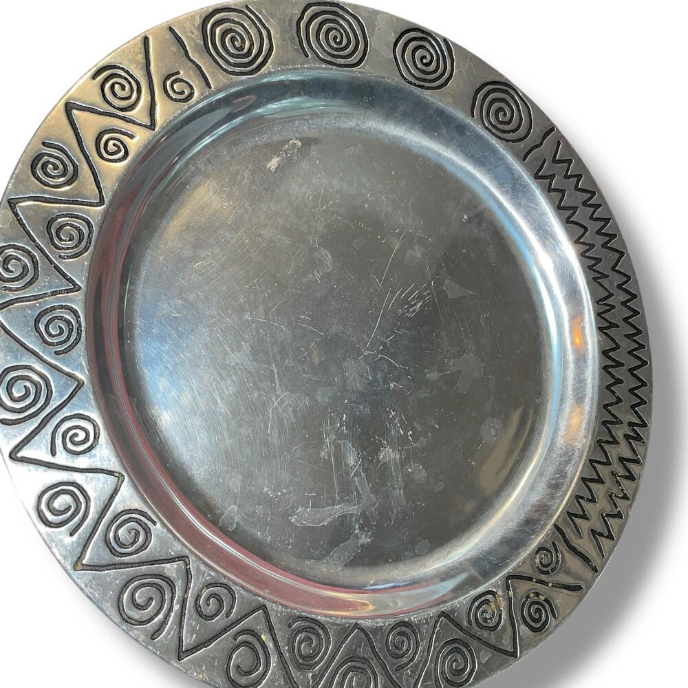 Wilton Armetale Reggae Small Round Tray 12" Platter Vintage Southwest Pewter